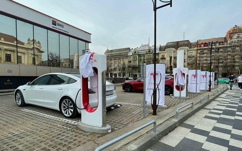 How much does it cost to charge at Tesla Supercharger Romania AVER